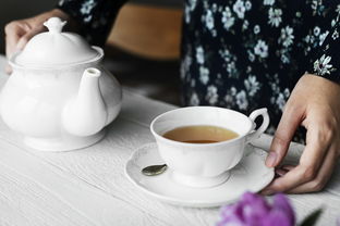 女童水杯品牌直播带货攻略，如何用直播吸引妈妈们的目光？