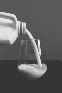 揭秘倒置水杯品牌，创新设计，引领环保新潮流